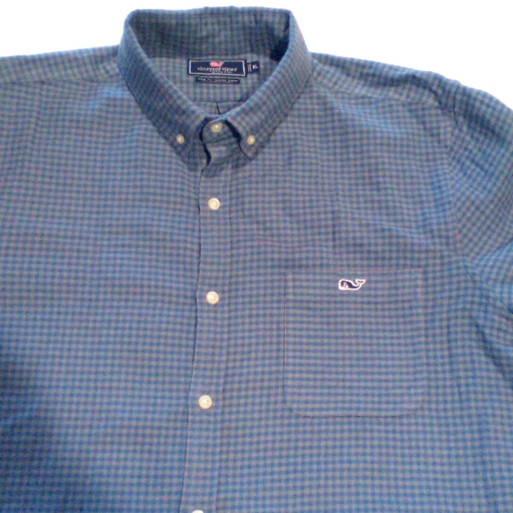 Men's XL Vineyard Vines, Long Sleeved Button Down Shirt!